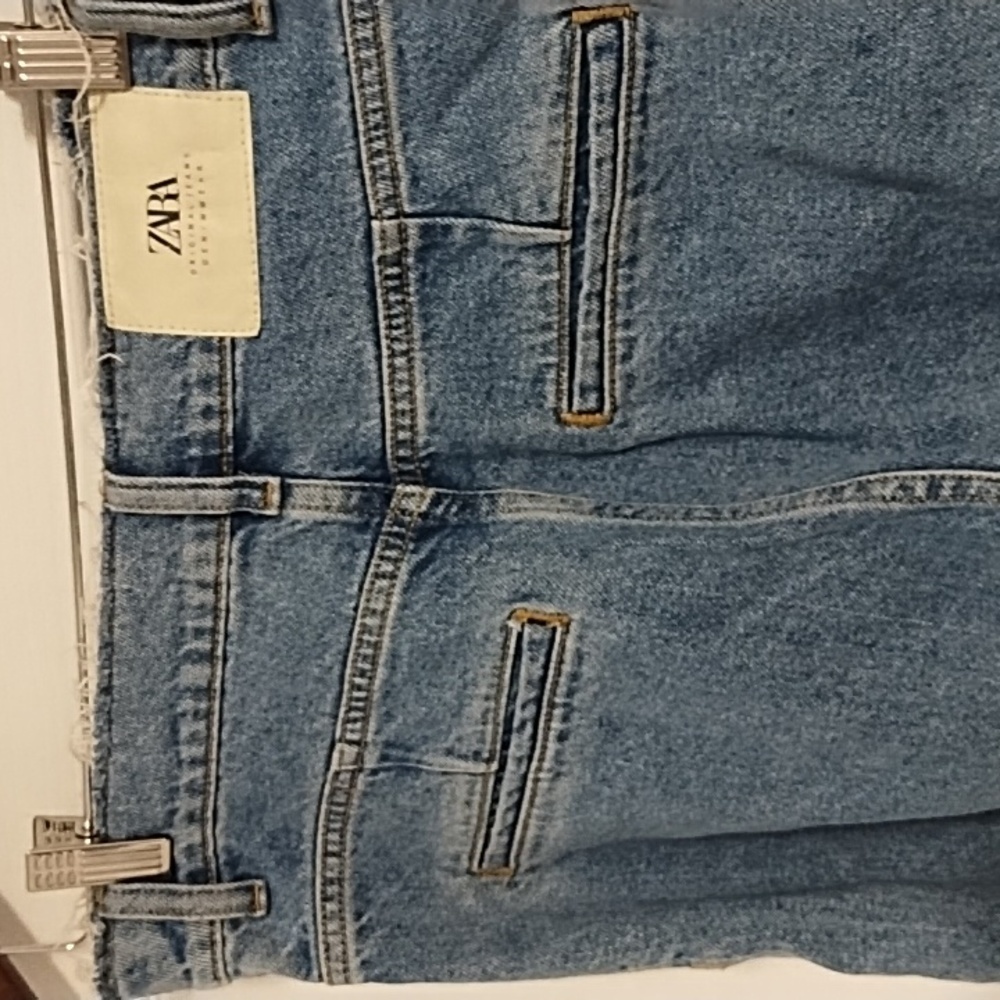 Zara High Rise Jeans - Picture 8 of 8